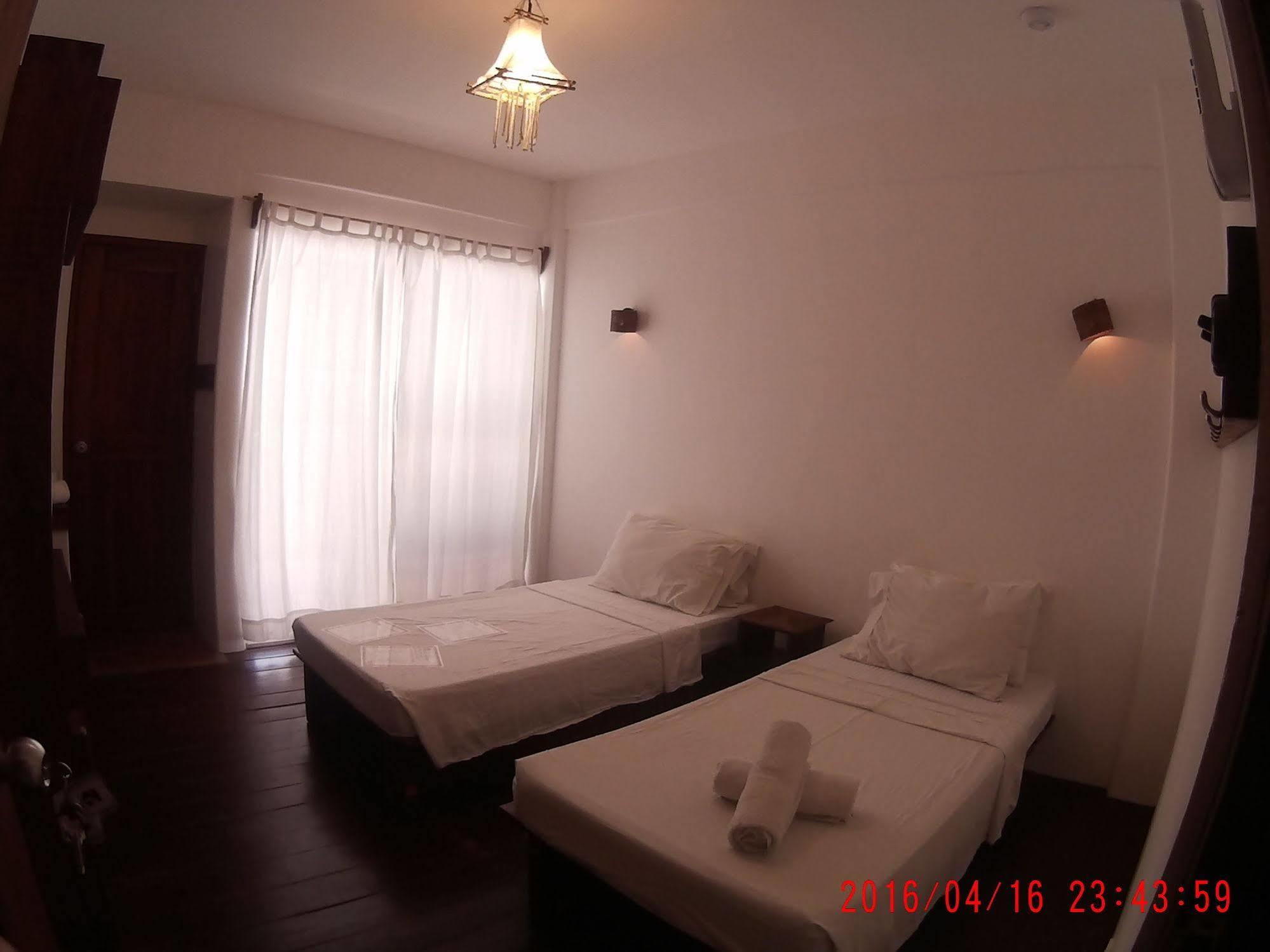 Hotel Boracay Coco Huts Balabag  Esterno foto